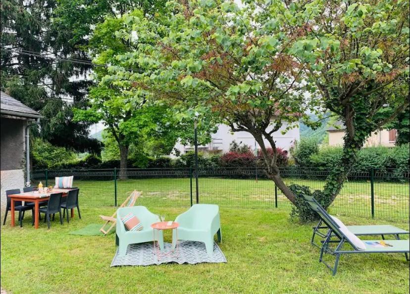 La Suite Unique - Le Jardin Sur Les Pyrenees- Vue Panoramique Montagne -Jardin Cloture Prive De 100M2-Parking-Linge De Lit Et Serviettes Compris- Bielle Εξωτερικό φωτογραφία