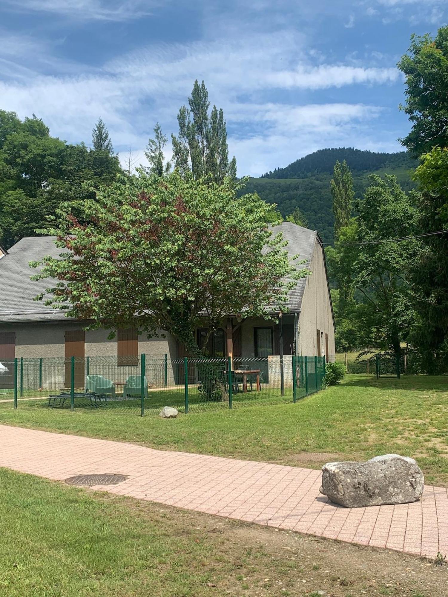 La Suite Unique - Le Jardin Sur Les Pyrenees- Vue Panoramique Montagne -Jardin Cloture Prive De 100M2-Parking-Linge De Lit Et Serviettes Compris- Bielle Εξωτερικό φωτογραφία