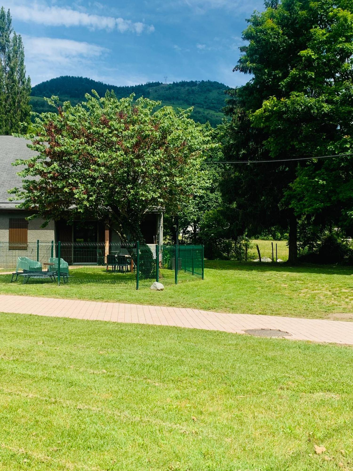 La Suite Unique - Le Jardin Sur Les Pyrenees- Vue Panoramique Montagne -Jardin Cloture Prive De 100M2-Parking-Linge De Lit Et Serviettes Compris- Bielle Εξωτερικό φωτογραφία